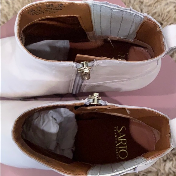 Franco Sarto White Leather Zip Up Booties - Picture 4 of 9